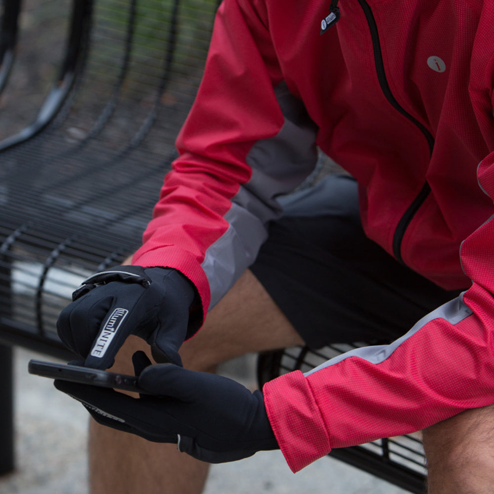 Reflective Unisex Velocity Mitten in Black